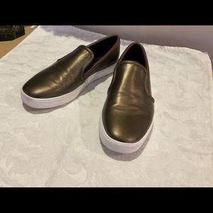 LOGO by Lori Goldstein Leather Loafers EUC